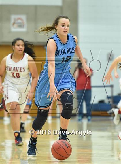 Thumbnail 2 in Salem Hills vs. Bountiful (UHSAA 4A Semifinal) photogallery.