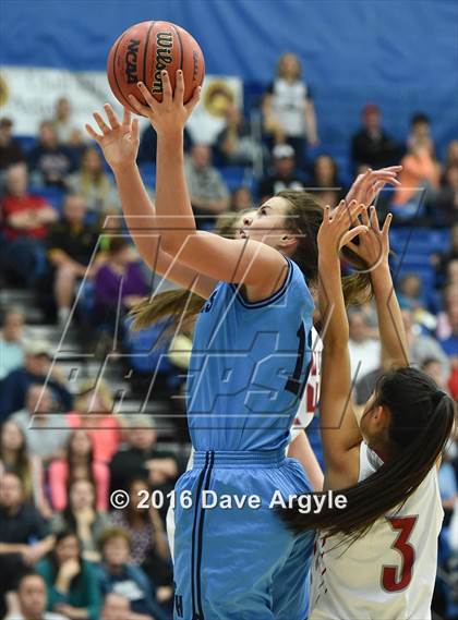 Thumbnail 2 in Salem Hills vs. Bountiful (UHSAA 4A Semifinal) photogallery.