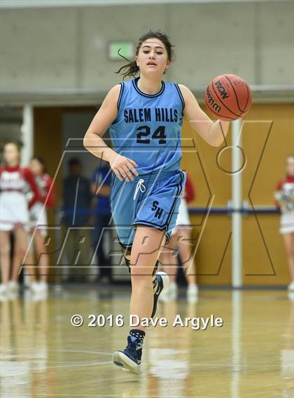 Thumbnail 2 in Salem Hills vs. Bountiful (UHSAA 4A Semifinal) photogallery.