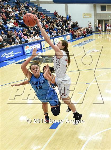 Thumbnail 3 in Salem Hills vs. Bountiful (UHSAA 4A Semifinal) photogallery.