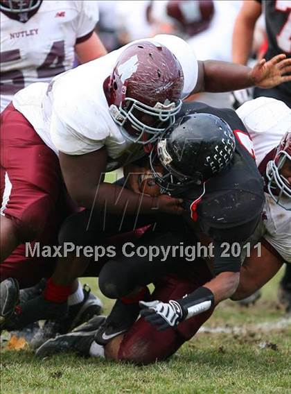 Thumbnail 3 in Rahway vs. Nutley (NJSIAA North 2 Group 3 Semifinal) photogallery.