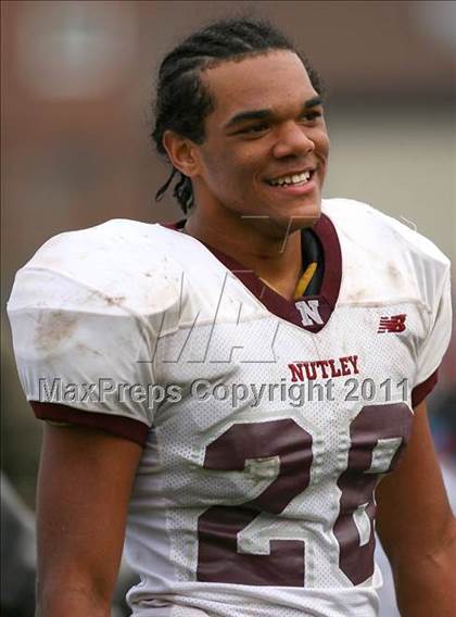 Thumbnail 3 in Rahway vs. Nutley (NJSIAA North 2 Group 3 Semifinal) photogallery.