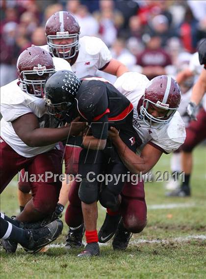 Thumbnail 2 in Rahway vs. Nutley (NJSIAA North 2 Group 3 Semifinal) photogallery.