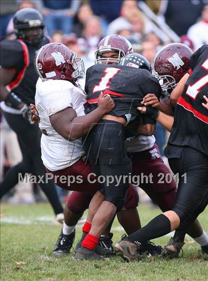 Thumbnail 1 in Rahway vs. Nutley (NJSIAA North 2 Group 3 Semifinal) photogallery.