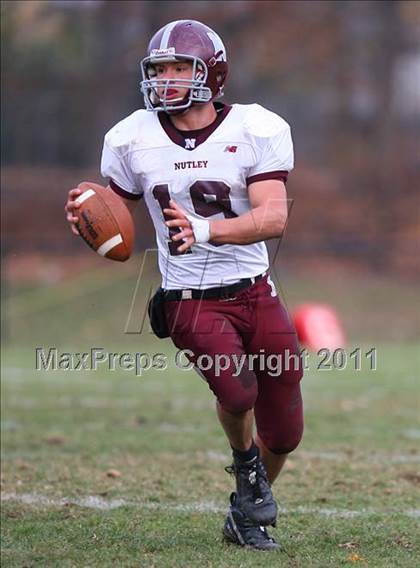 Thumbnail 1 in Rahway vs. Nutley (NJSIAA North 2 Group 3 Semifinal) photogallery.