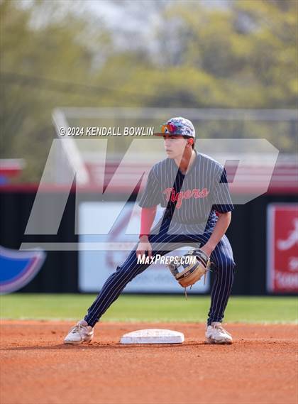 Thumbnail 3 in The Woodlands Christian Academy vs. South Panola photogallery.