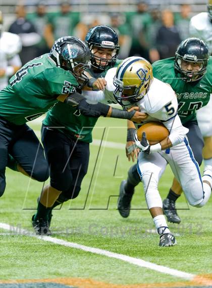 Thumbnail 3 in O'Connor vs. Southwest (5A Division 1 Bi-District Playoff) photogallery.