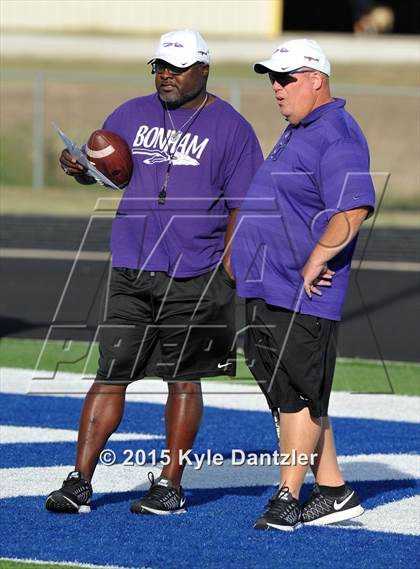 Thumbnail 3 in Bonham @ Krum photogallery.