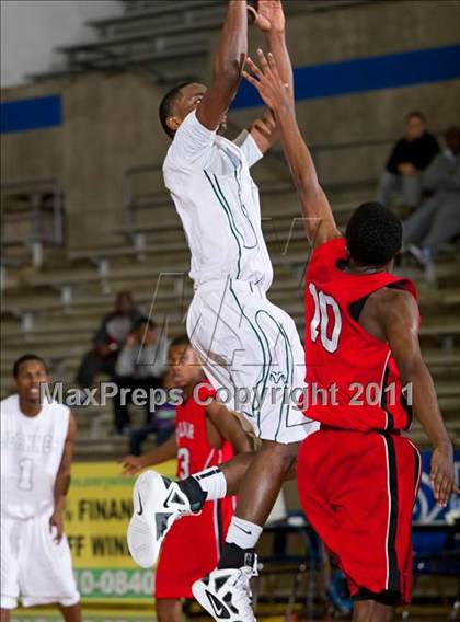 Thumbnail 1 in Houston Bellaire vs. Richardson Berkner (Avery WinterHeat Showcase) photogallery.