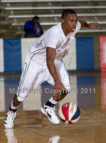 Thumbnail 2 in Houston Bellaire vs. Richardson Berkner (Avery WinterHeat Showcase) photogallery.