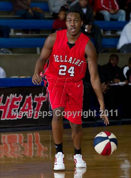 Thumbnail 2 in Houston Bellaire vs. Richardson Berkner (Avery WinterHeat Showcase) photogallery.