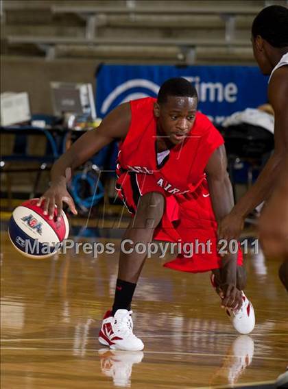 Thumbnail 3 in Houston Bellaire vs. Richardson Berkner (Avery WinterHeat Showcase) photogallery.