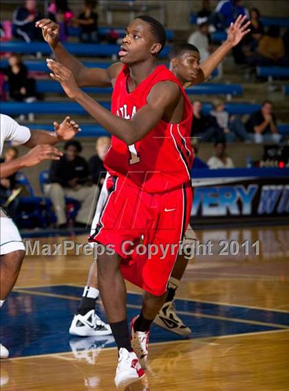 Thumbnail 1 in Houston Bellaire vs. Richardson Berkner (Avery WinterHeat Showcase) photogallery.