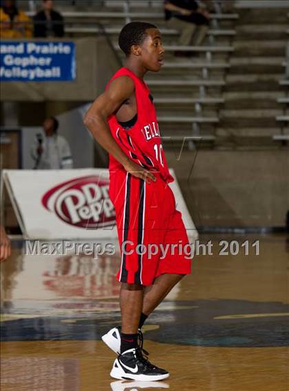 Thumbnail 2 in Houston Bellaire vs. Richardson Berkner (Avery WinterHeat Showcase) photogallery.