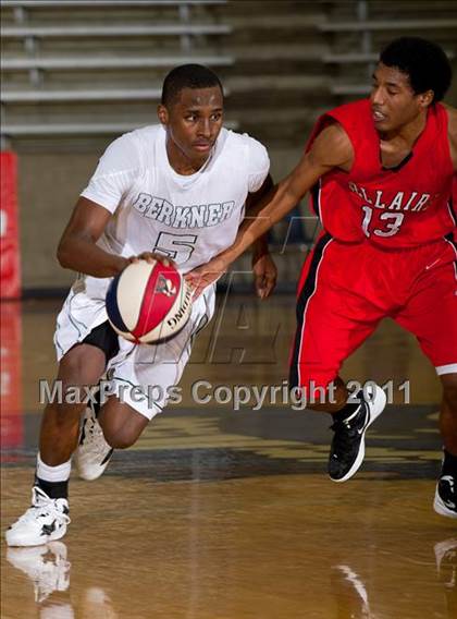 Thumbnail 1 in Houston Bellaire vs. Richardson Berkner (Avery WinterHeat Showcase) photogallery.