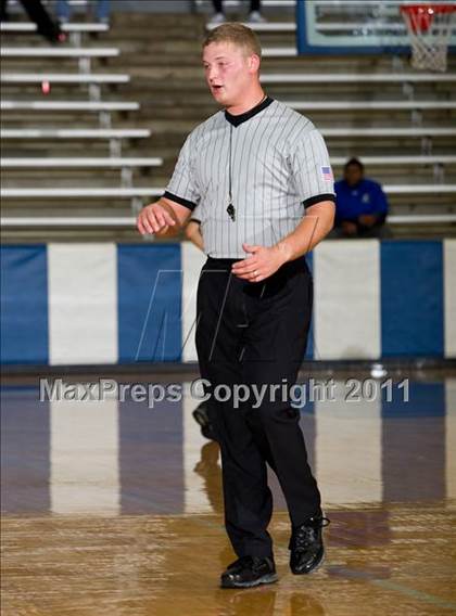 Thumbnail 1 in Houston Bellaire vs. Richardson Berkner (Avery WinterHeat Showcase) photogallery.