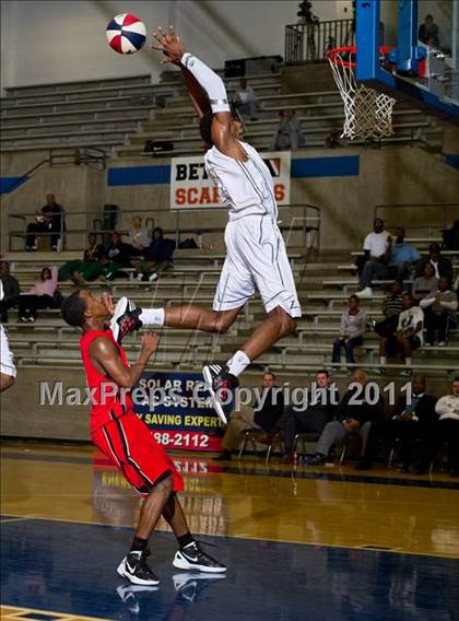 Thumbnail 1 in Houston Bellaire vs. Richardson Berkner (Avery WinterHeat Showcase) photogallery.