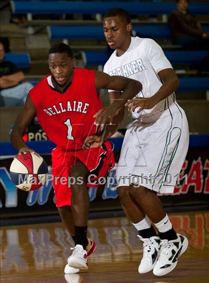 Thumbnail 1 in Houston Bellaire vs. Richardson Berkner (Avery WinterHeat Showcase) photogallery.