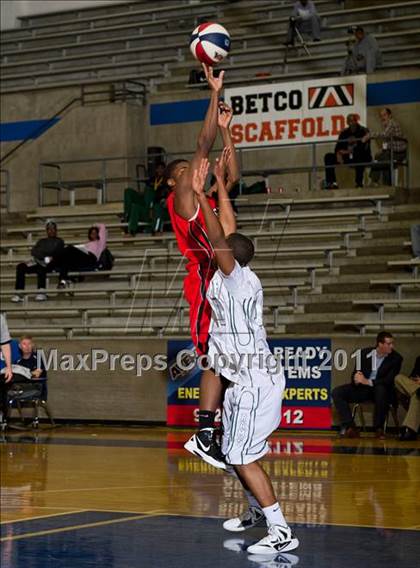 Thumbnail 1 in Houston Bellaire vs. Richardson Berkner (Avery WinterHeat Showcase) photogallery.