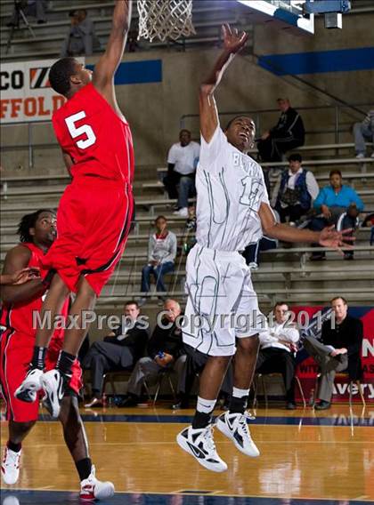 Thumbnail 2 in Houston Bellaire vs. Richardson Berkner (Avery WinterHeat Showcase) photogallery.