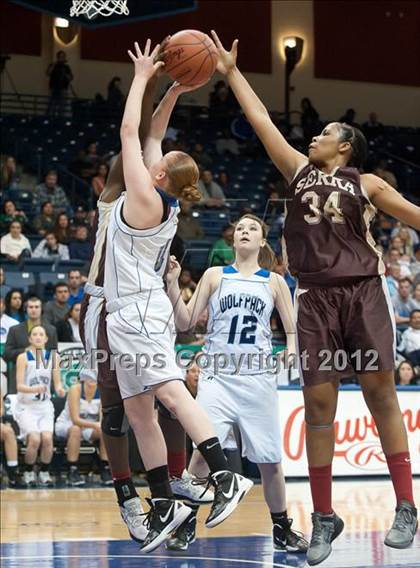Thumbnail 3 in West Hills vs Serra (CIF SDS D2 Final) photogallery.