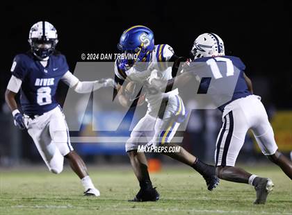 Thumbnail 3 in Oscar Smith @ Indian River photogallery.