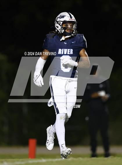 Thumbnail 3 in Oscar Smith @ Indian River photogallery.