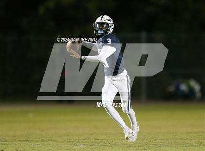 Thumbnail 3 in Oscar Smith @ Indian River photogallery.