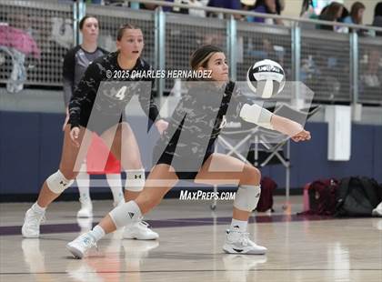 Thumbnail 2 in Clear Lake vs Magnolia West (Legends Invitational) photogallery.