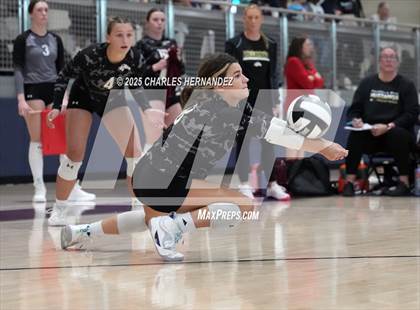 Thumbnail 3 in Clear Lake vs Magnolia West (Legends Invitational) photogallery.