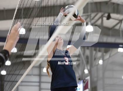 Thumbnail 1 in Clear Lake vs Magnolia West (Legends Invitational) photogallery.