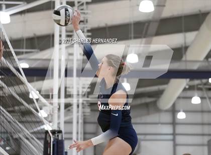 Thumbnail 1 in Clear Lake vs Magnolia West (Legends Invitational) photogallery.