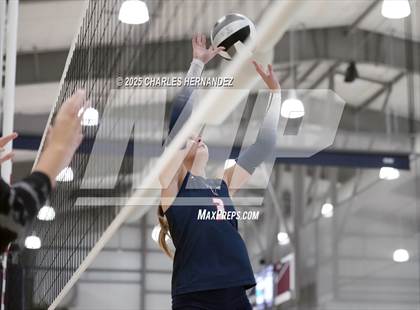 Thumbnail 2 in Clear Lake vs Magnolia West (Legends Invitational) photogallery.