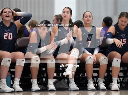 Thumbnail 2 in Clear Lake vs Magnolia West (Legends Invitational) photogallery.