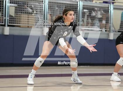 Thumbnail 1 in Clear Lake vs Magnolia West (Legends Invitational) photogallery.