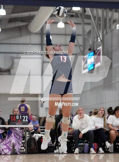 Thumbnail 1 in Clear Lake vs Magnolia West (Legends Invitational) photogallery.