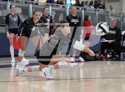 Thumbnail 2 in Clear Lake vs Magnolia West (Legends Invitational) photogallery.
