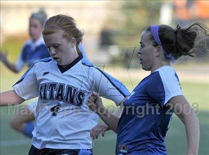 Thumbnail 1 in Salem vs Nashua North photogallery.