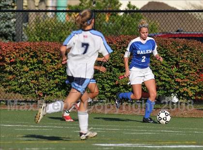 Thumbnail 3 in Salem vs Nashua North photogallery.