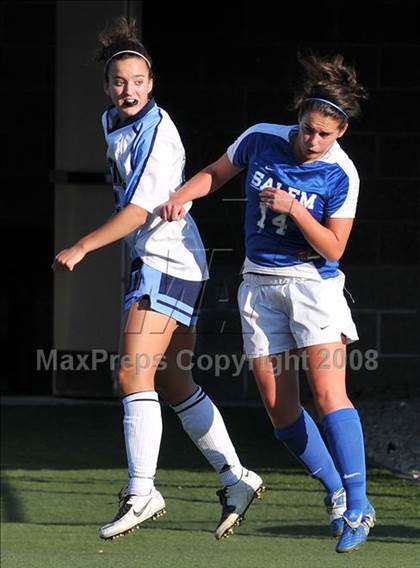 Thumbnail 1 in Salem vs Nashua North photogallery.