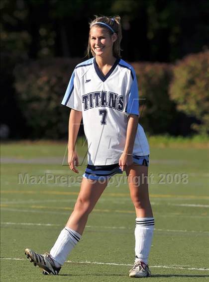 Thumbnail 1 in Salem vs Nashua North photogallery.