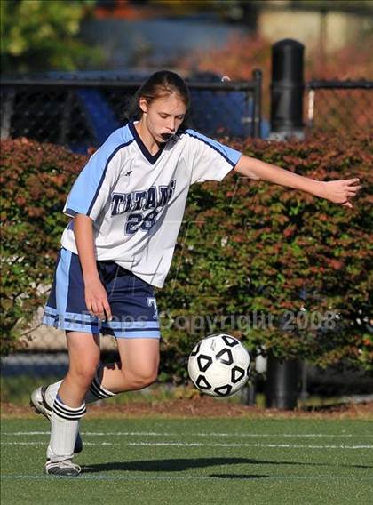 Thumbnail 2 in Salem vs Nashua North photogallery.
