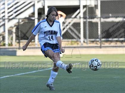 Thumbnail 3 in Salem vs Nashua North photogallery.