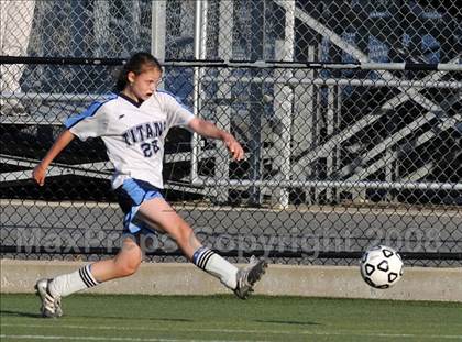 Thumbnail 1 in Salem vs Nashua North photogallery.