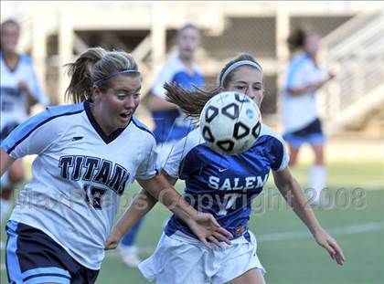 Thumbnail 1 in Salem vs Nashua North photogallery.