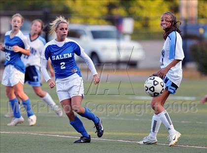 Thumbnail 1 in Salem vs Nashua North photogallery.