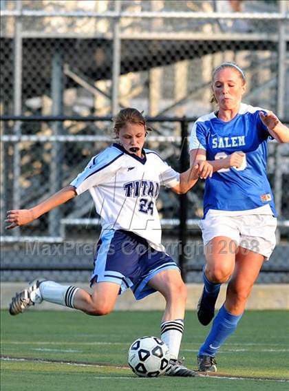 Thumbnail 3 in Salem vs Nashua North photogallery.