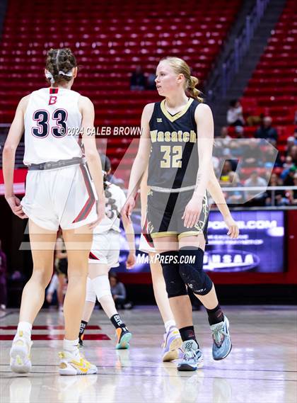 Thumbnail 1 in Bountiful vs. Wasatch (UHSAA 5A Final) photogallery.