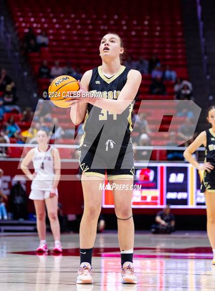 Thumbnail 2 in Bountiful vs. Wasatch (UHSAA 5A Final) photogallery.