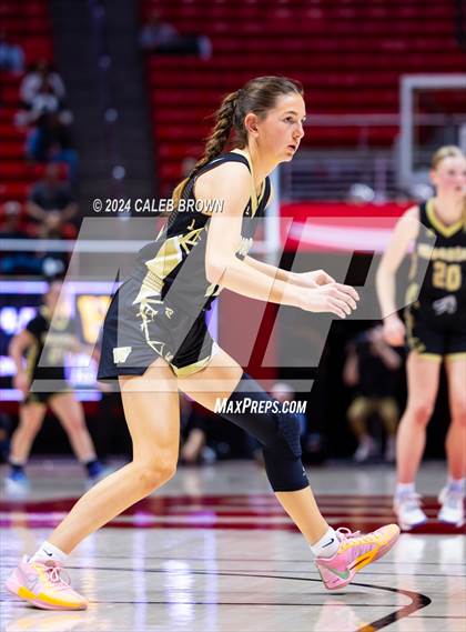 Thumbnail 1 in Bountiful vs. Wasatch (UHSAA 5A Final) photogallery.